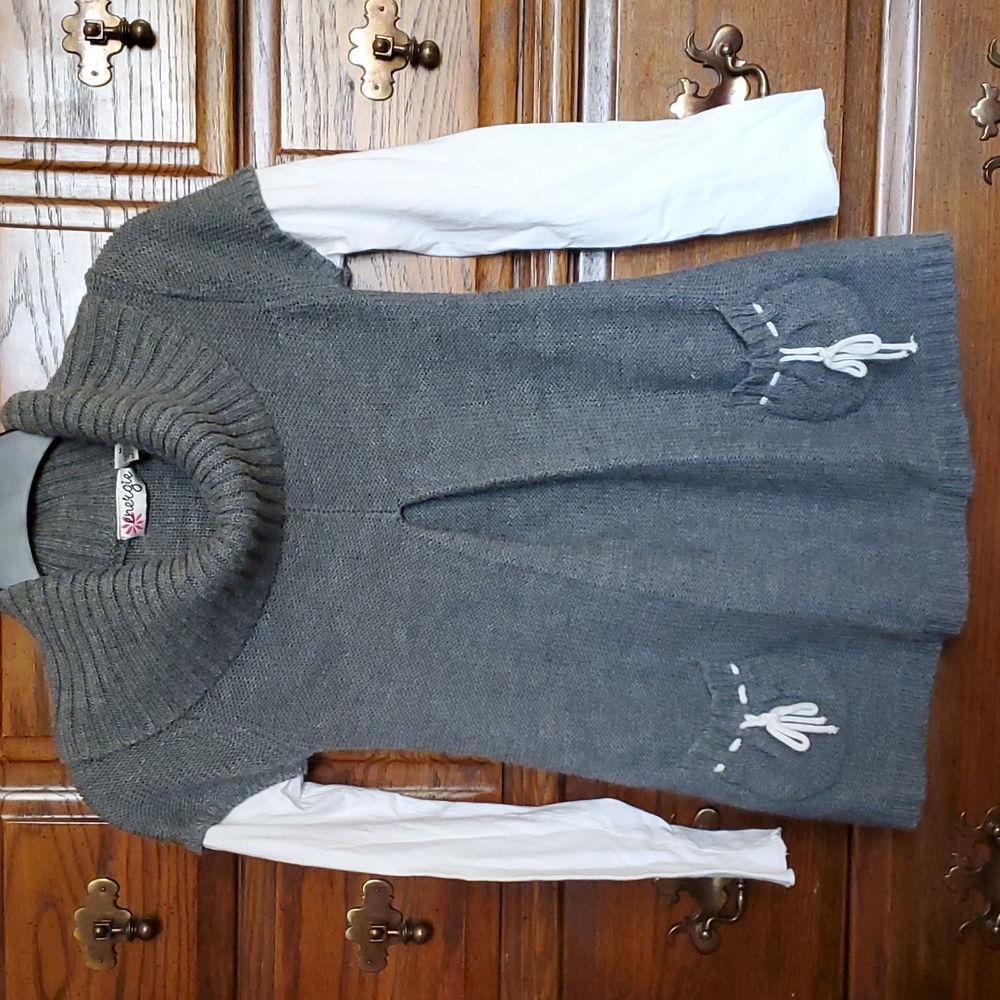 Girls grey energie size medium sweater dress with fake sleeves and pockets.